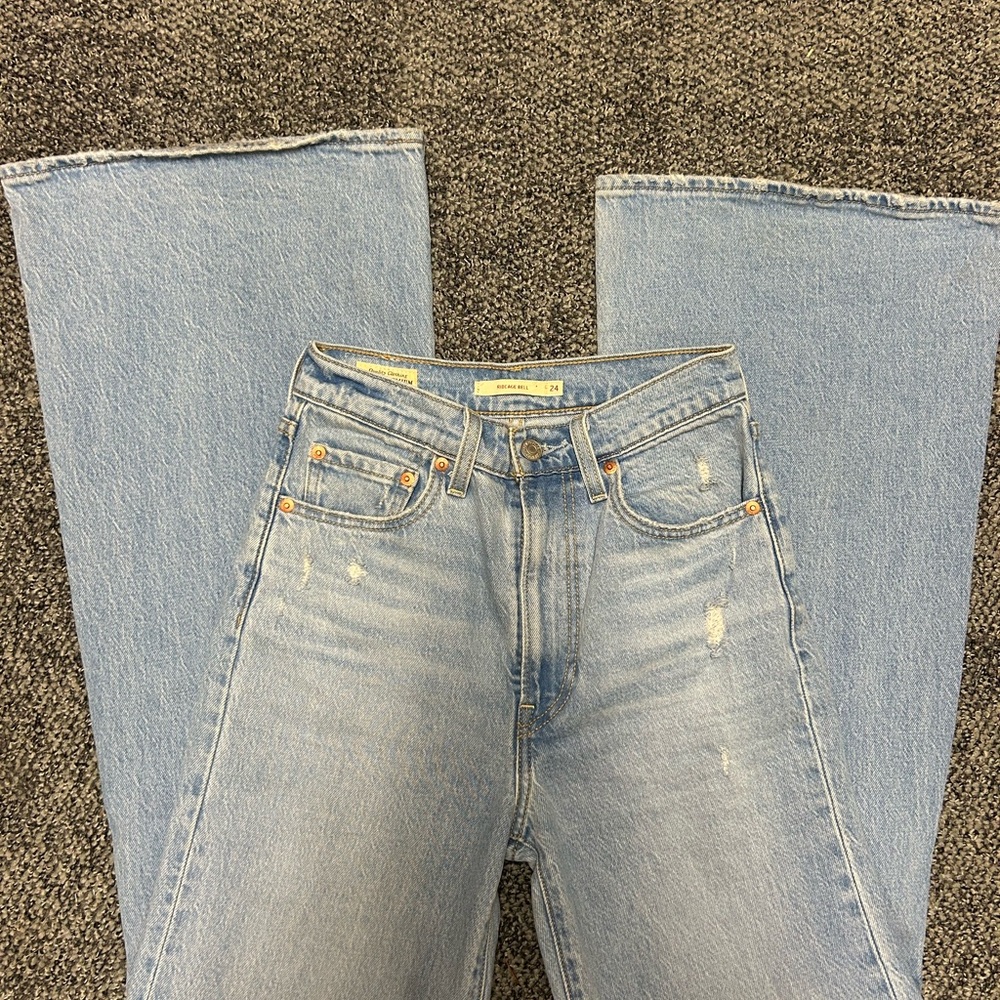 Levi’s Ribcage Bell Bottom Jeans